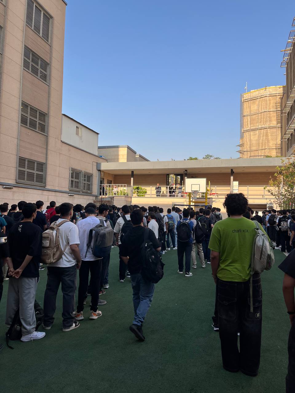 ماه مدرسه